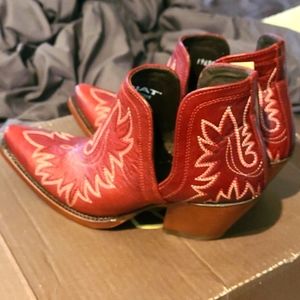 Ariat Dixon Red 7.5